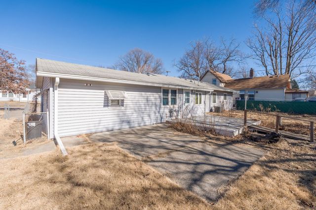 524 22nd Avenue, Rock Island, IL 61201