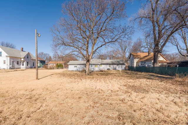 524 22nd Avenue, Rock Island, IL 61201