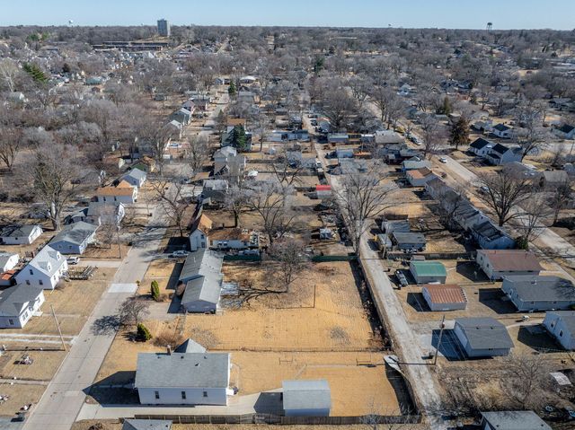 524 22nd Avenue, Rock Island, IL 61201