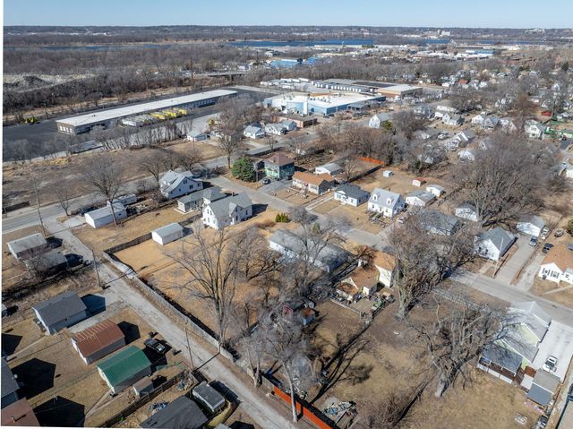 524 22nd Avenue, Rock Island, IL 61201