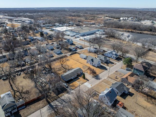 524 22nd Avenue, Rock Island, IL 61201