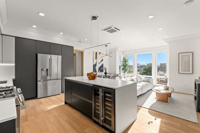 388 Washington Street 404, Quincy, MA 02169