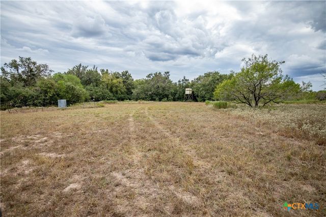 1078 Mueller Lang Road, Cuero, TX 77954