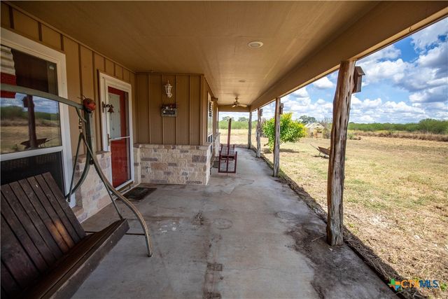 1078 Mueller Lang Road, Cuero, TX 77954