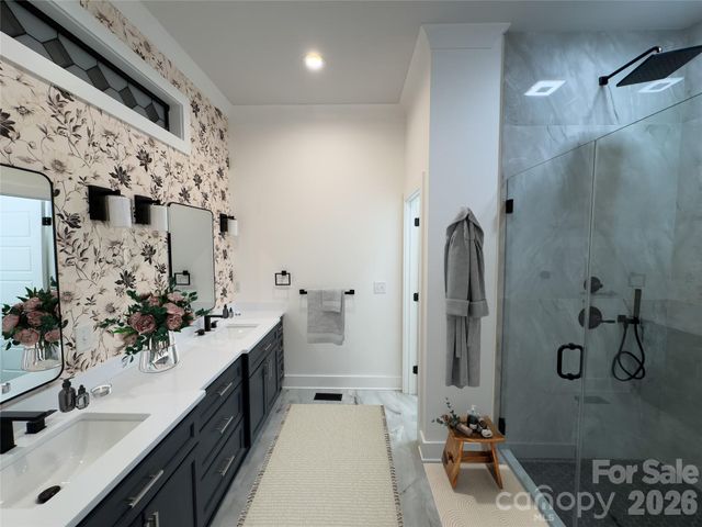 6265 Riviera Run Estates Drive, Hickory, NC 28601