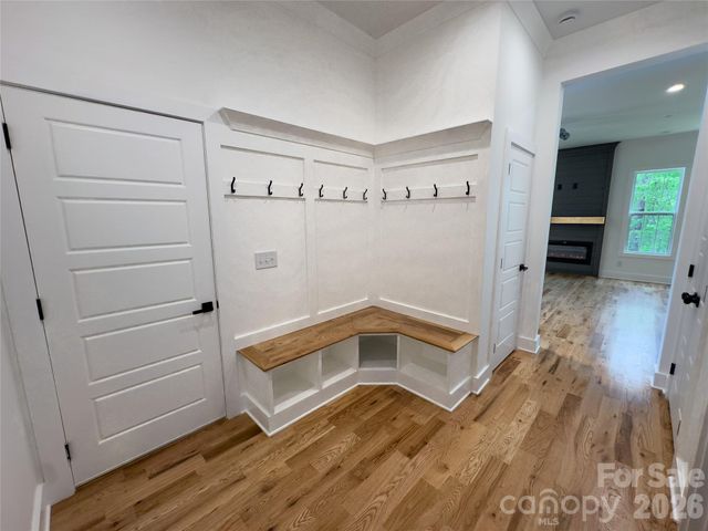 6265 Riviera Run Estates Drive, Hickory, NC 28601