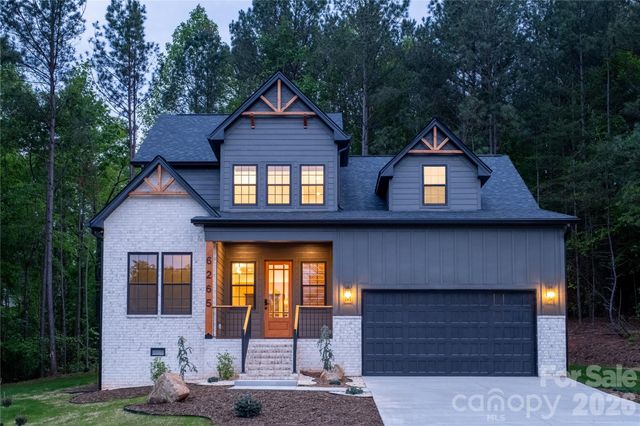 6265 Riviera Run Estates Drive, Hickory, NC 28601