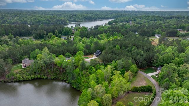 6265 Riviera Run Estates Drive, Hickory, NC 28601