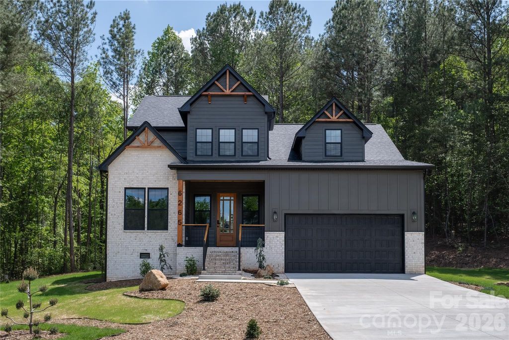 6265 Riviera Run Estates Drive, Hickory, NC 28601