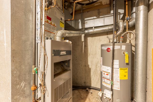 233 Derby Avenue 611, Derby, CT 06418