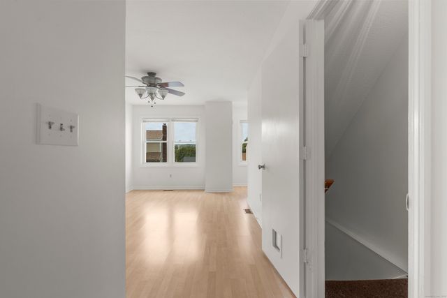 233 Derby Avenue 611, Derby, CT 06418