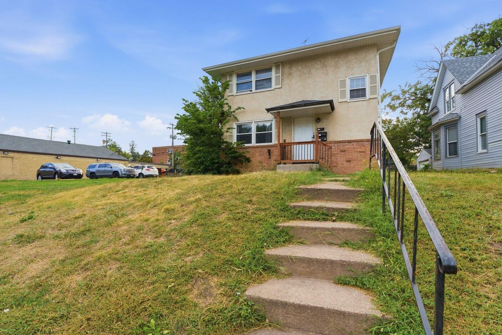 3229 Penn Avenue N, Minneapolis, MN 55412 — exterior