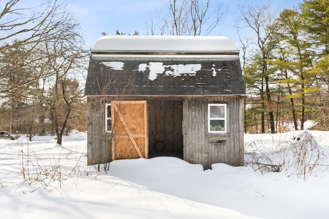 30 Cottage St, Orange, MA 01364