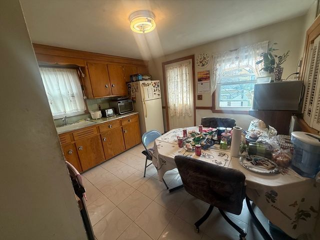 76 Litchfield St, Boston, MA 02135