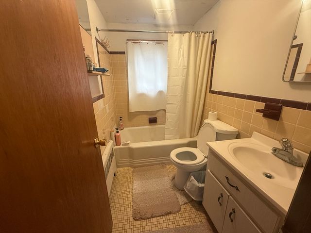 76 Litchfield St, Boston, MA 02135