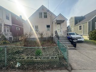 76 Litchfield St, Boston, MA 02135