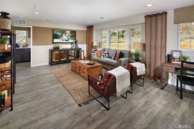 30963 Campania Road, Highland, CA 92346