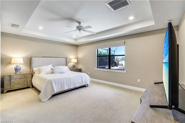 9373 Surfbird CT, Naples, FL 34120