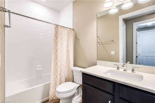 9373 Surfbird CT, Naples, FL 34120