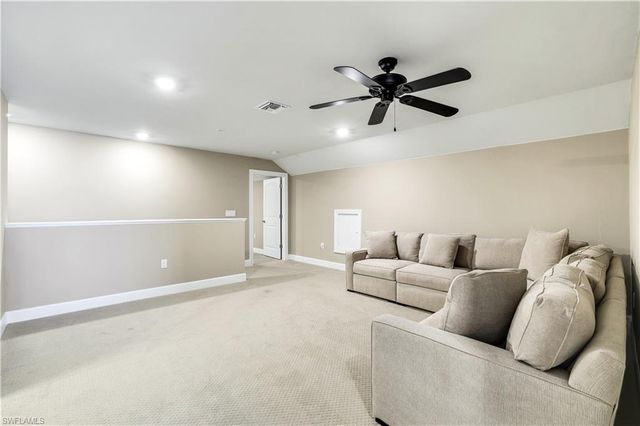 9373 Surfbird CT, Naples, FL 34120