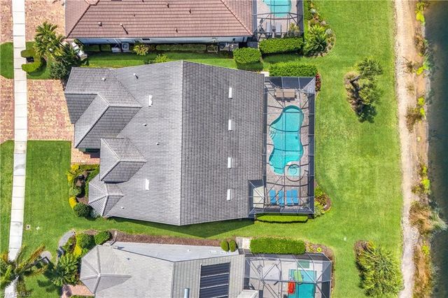 9373 Surfbird CT, Naples, FL 34120