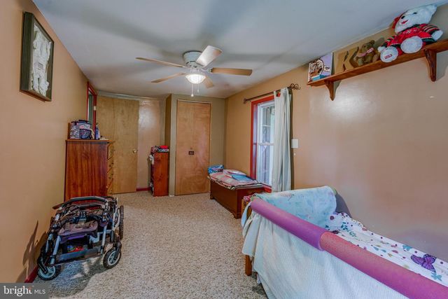 1489 ROXBURY RD, Shippensburg, PA 17257