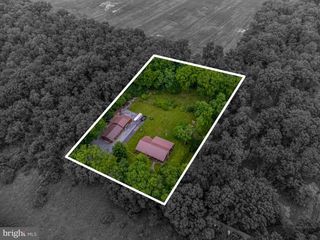 1489 ROXBURY RD, Shippensburg, PA 17257