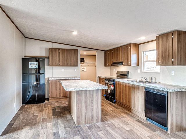 10621 208th Street, Blanchard, OK 73010