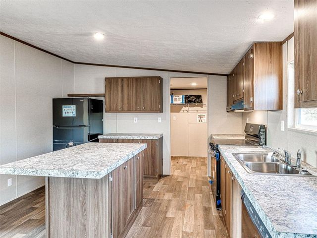 10621 208th Street, Blanchard, OK 73010