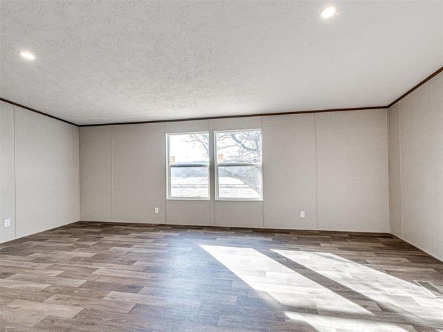 10621 208th Street, Blanchard, OK 73010