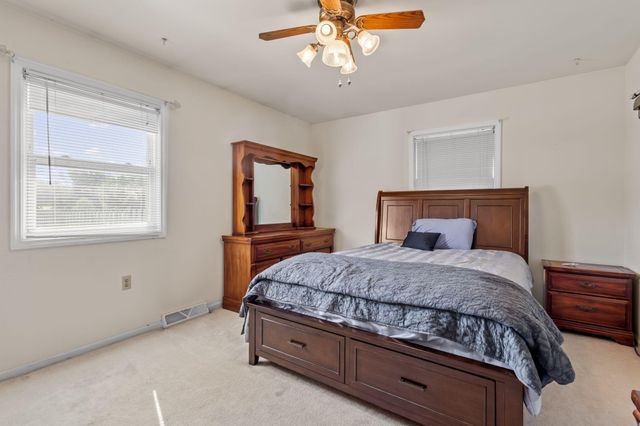 1125 N 350 E, Chesterton, IN 46304