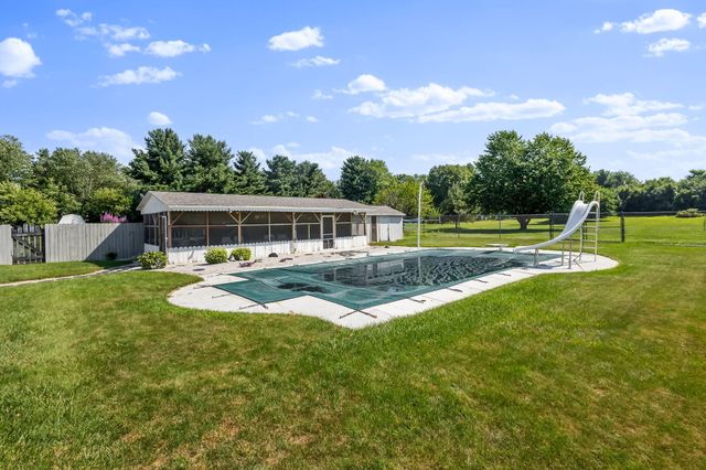 1125 N 350 E, Chesterton, IN 46304