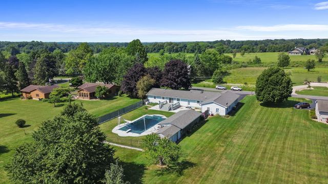 1125 N 350 E, Chesterton, IN 46304