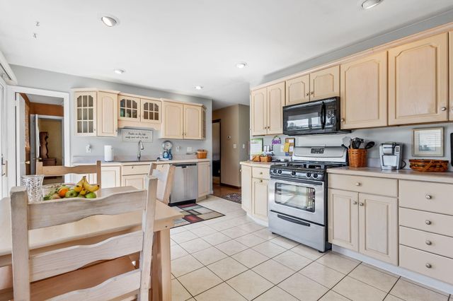 1125 N 350 E, Chesterton, IN 46304