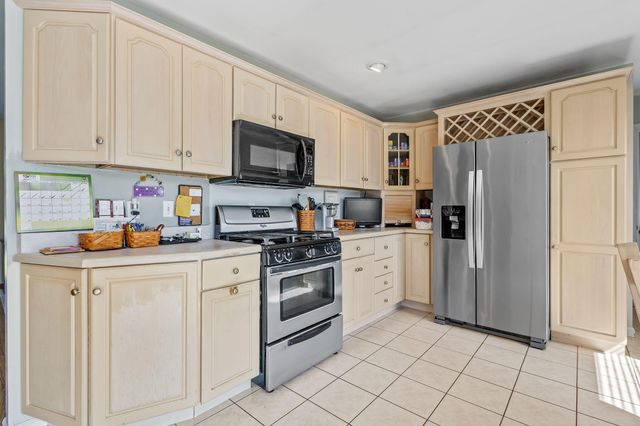 1125 N 350 E, Chesterton, IN 46304