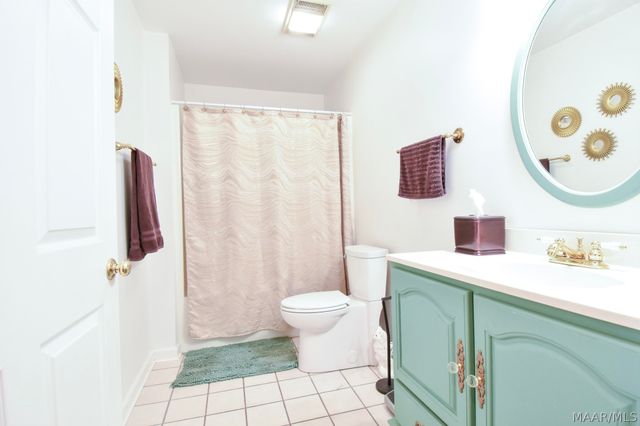 225 Mercer Road, Deatsville, AL 36022