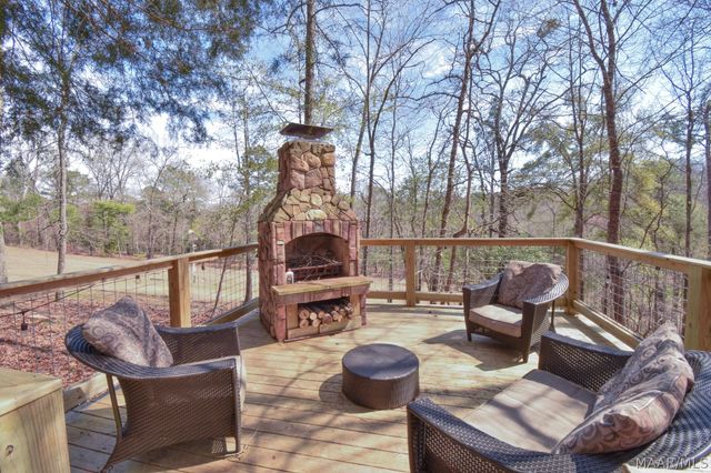 225 Mercer Road, Deatsville, AL 36022