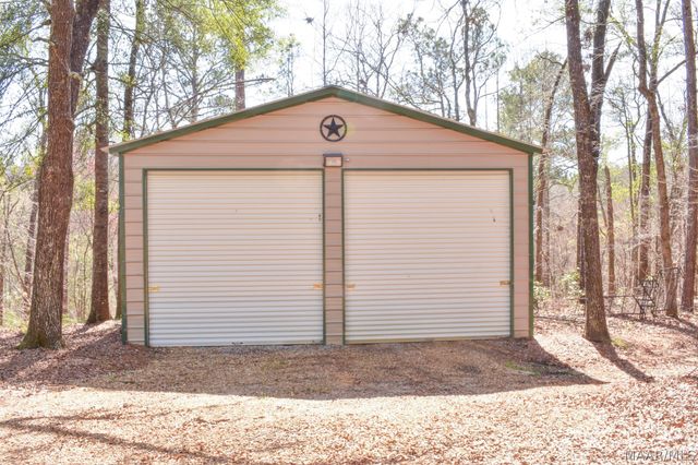 225 Mercer Road, Deatsville, AL 36022