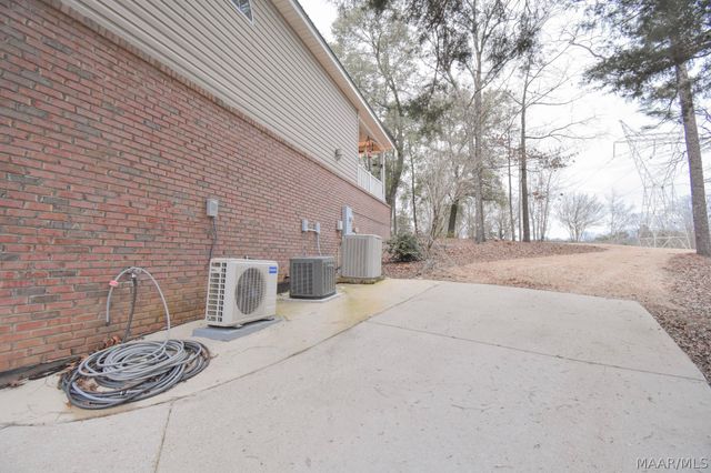 225 Mercer Road, Deatsville, AL 36022