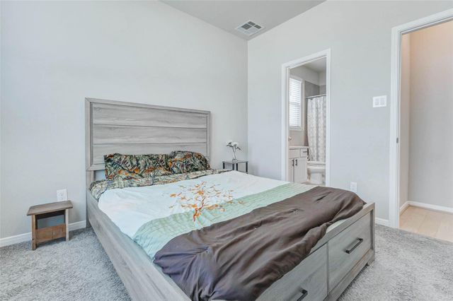 2806 Kingly Pine Trail, Conroe, TX 77385