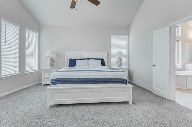 2806 Kingly Pine Trail, Conroe, TX 77385