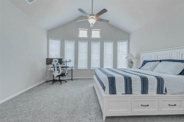 2806 Kingly Pine Trail, Conroe, TX 77385