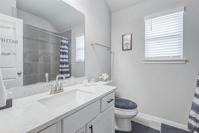 2806 Kingly Pine Trail, Conroe, TX 77385