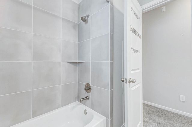 2806 Kingly Pine Trail, Conroe, TX 77385