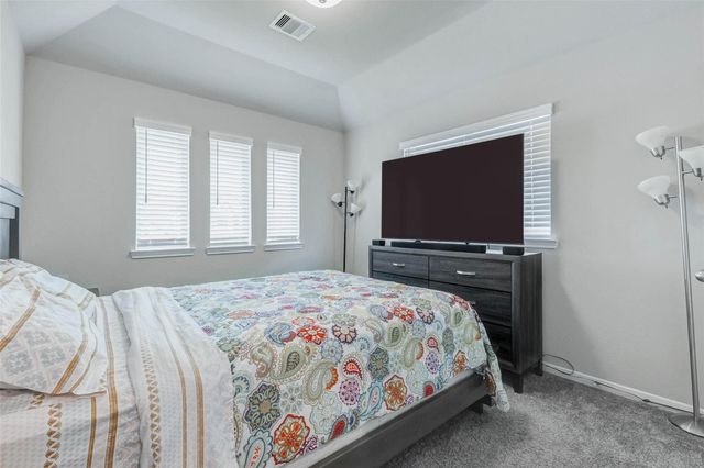 2806 Kingly Pine Trail, Conroe, TX 77385