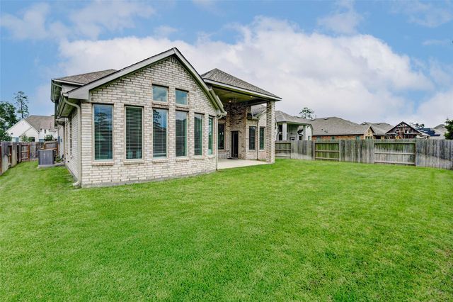 2806 Kingly Pine Trail, Conroe, TX 77385
