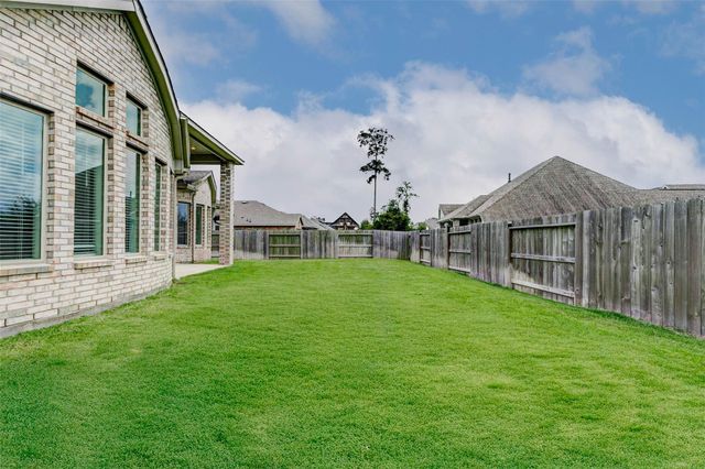 2806 Kingly Pine Trail, Conroe, TX 77385