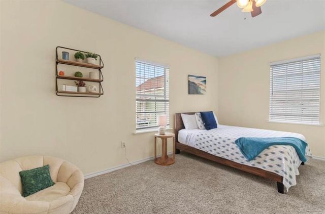 3905 Avenue L, Galveston, TX 77550