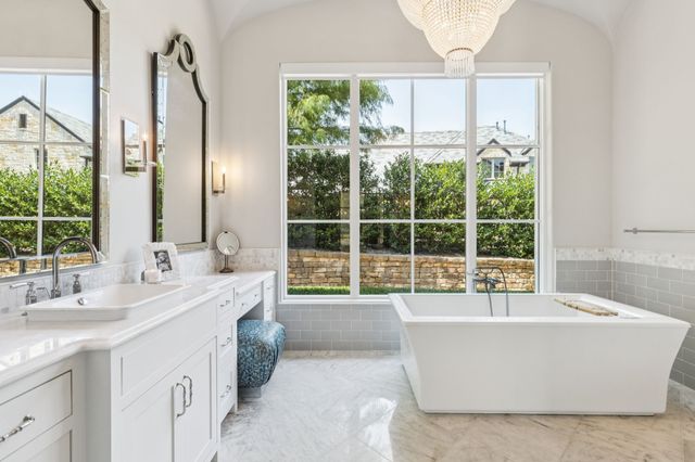 1402 Fountain Grass Court, Westlake, TX 76262