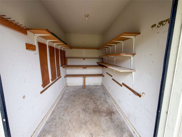 2204 N Village Drive, Bonham, TX 75418